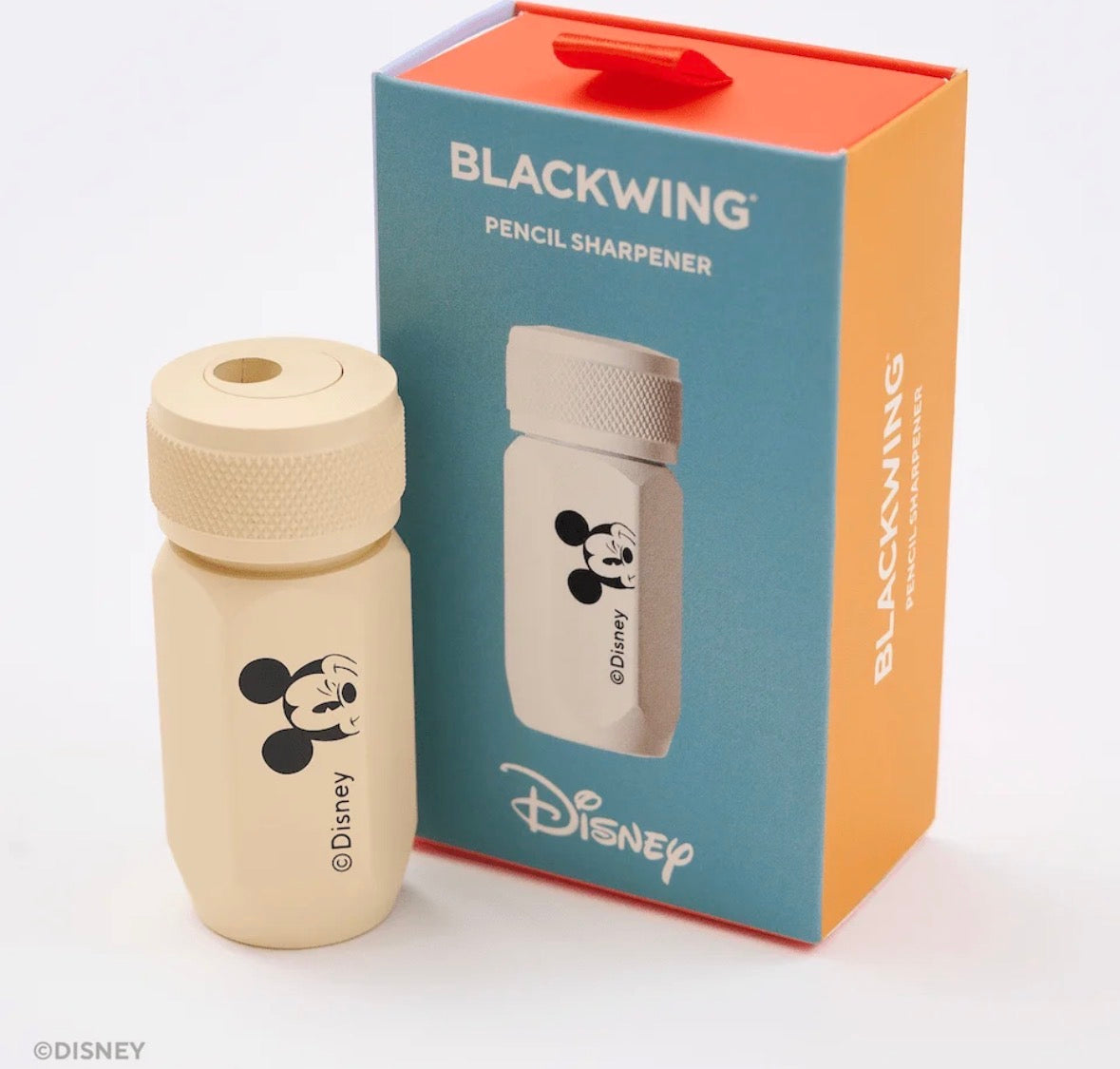 Apontador Blackwing Disney Mickey Mouse com embalagem