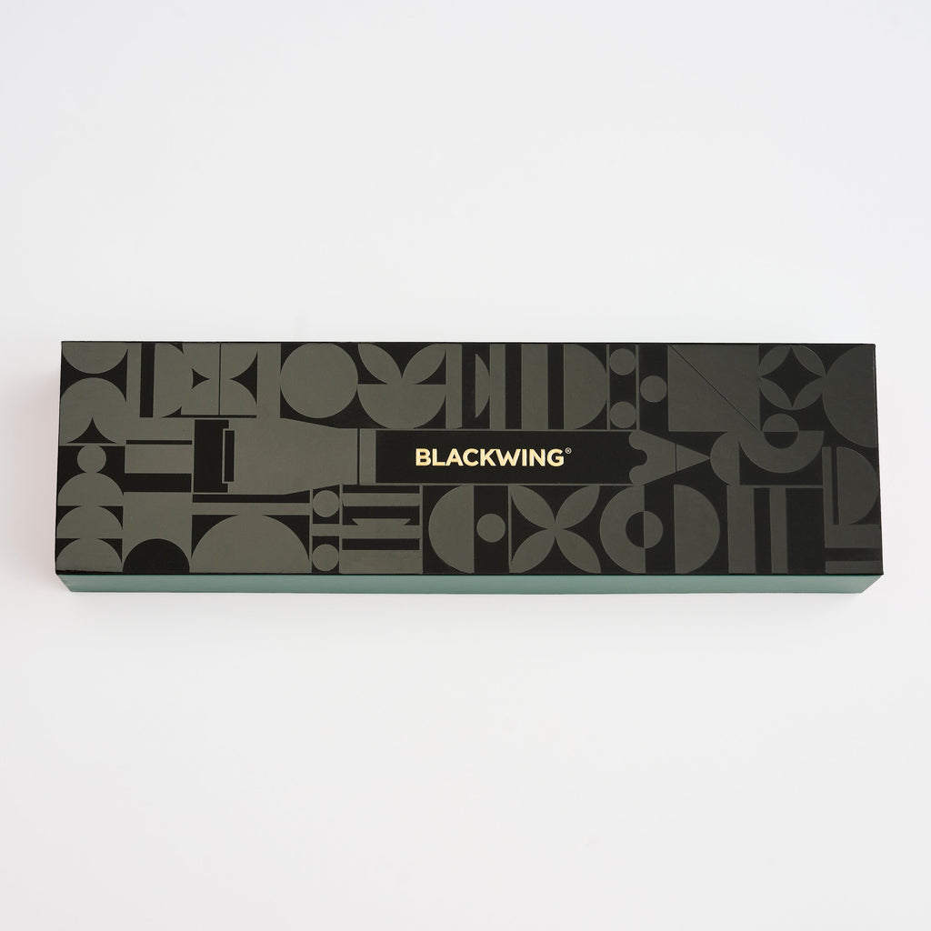 Caixa Blackwing Matte Red and Green Pencil Essentials Set