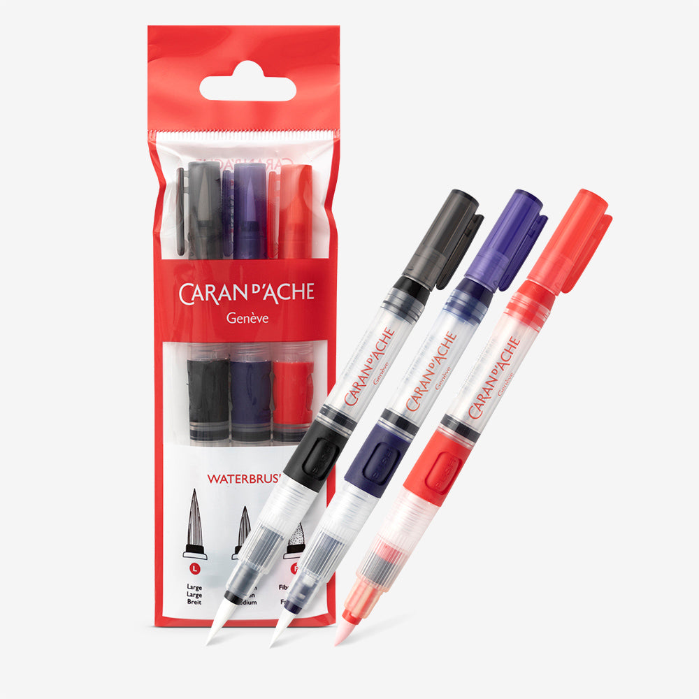 Kit com 3 Water Brush Caran d’Ache – ponta grande, média e fibra