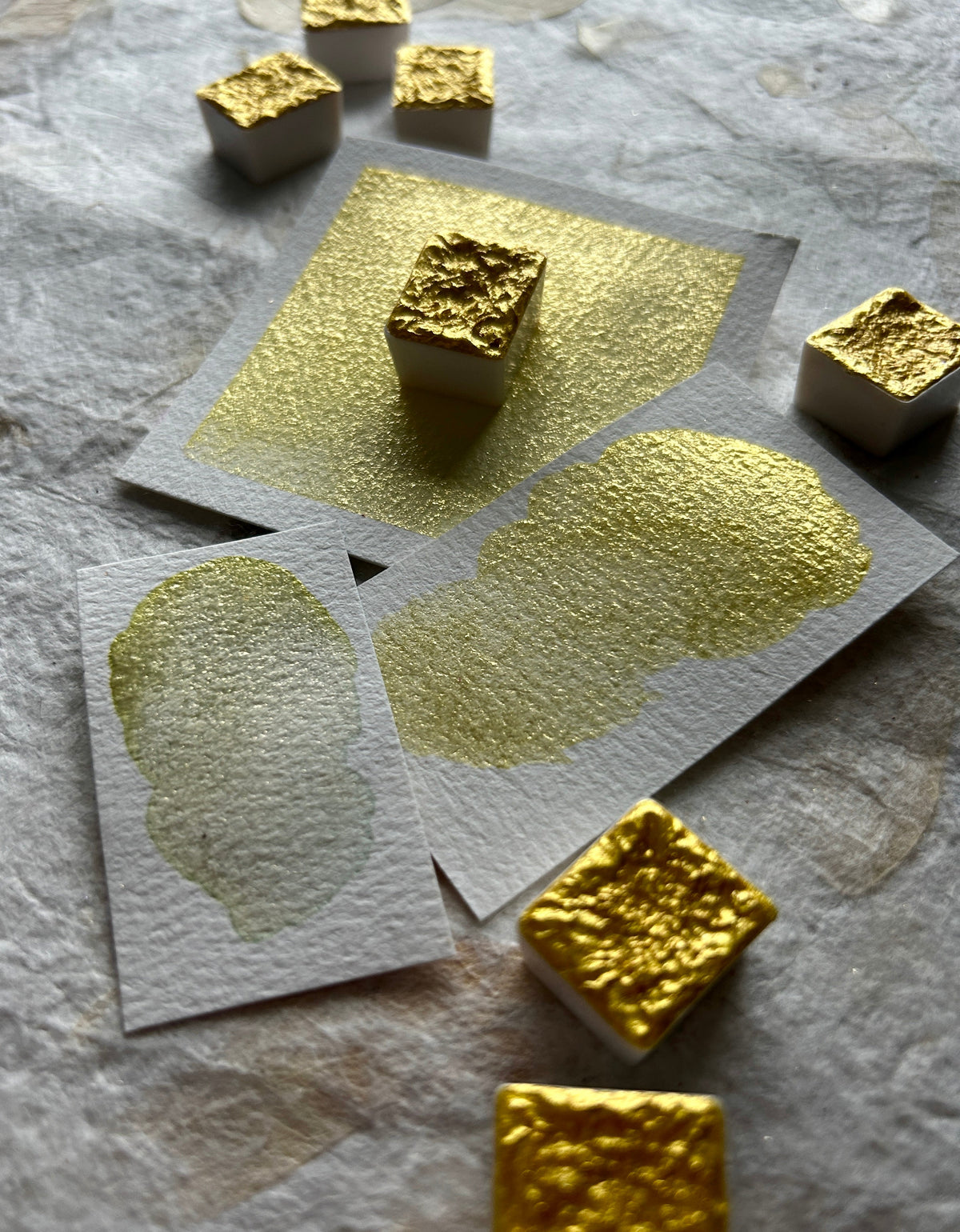Claire Chi Studio — Yellow Sparkle — foto oficial