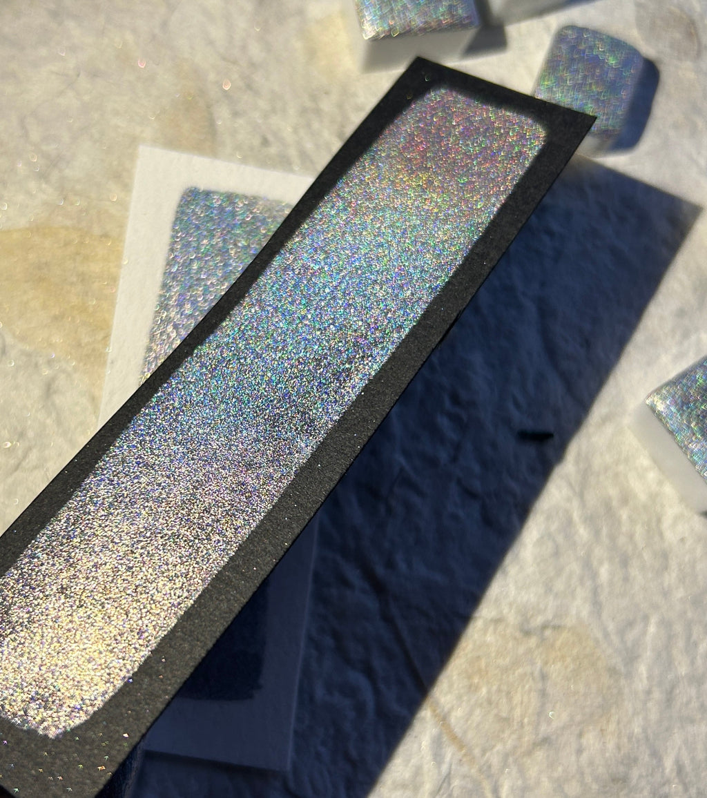 Claire Chi Studio — Limited Edition - Holo — amostra de cor
