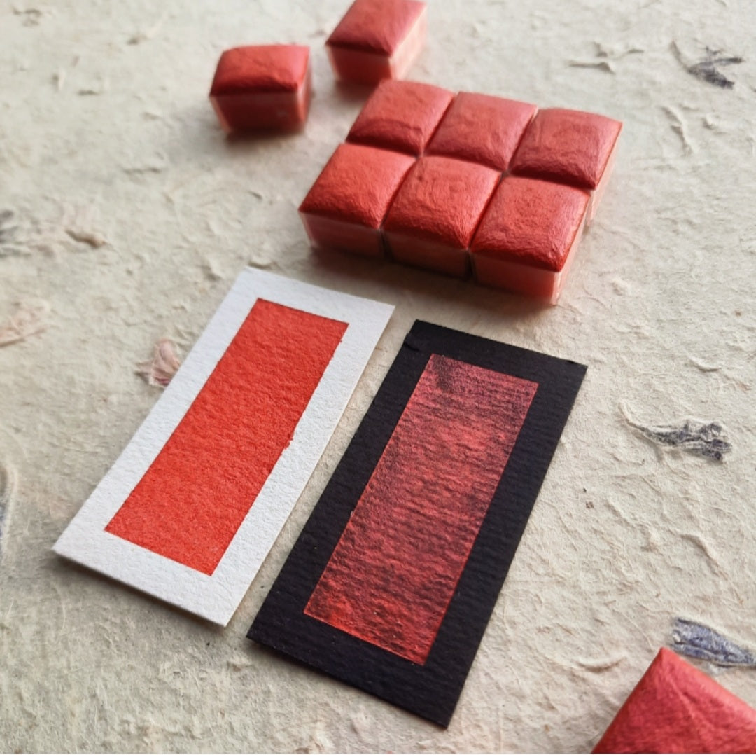 Claire Chi Studio — Scarlet Red — amostra de cor