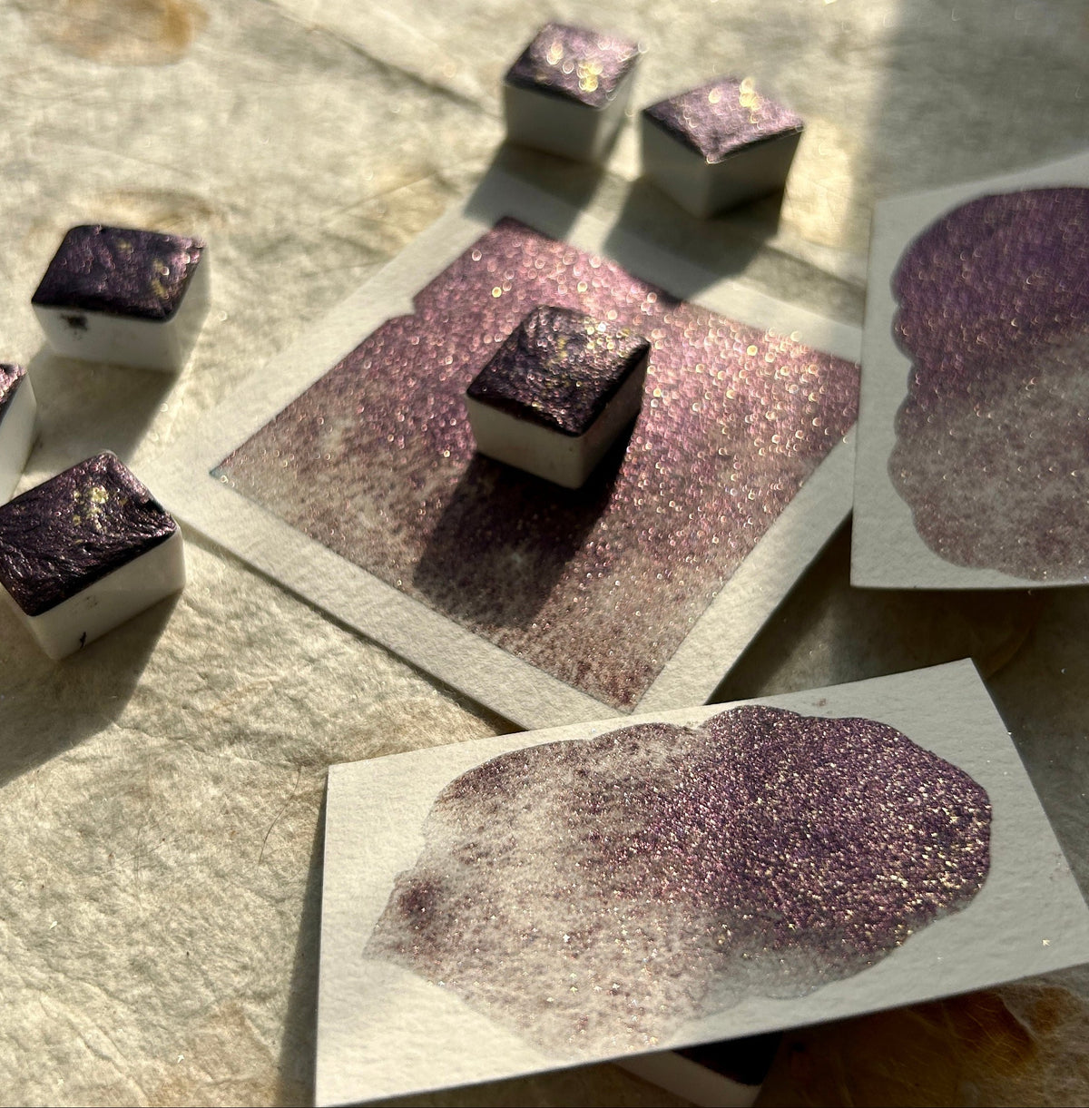 Claire Chi Studio — Limited Edition Purple Gold — foto oficial