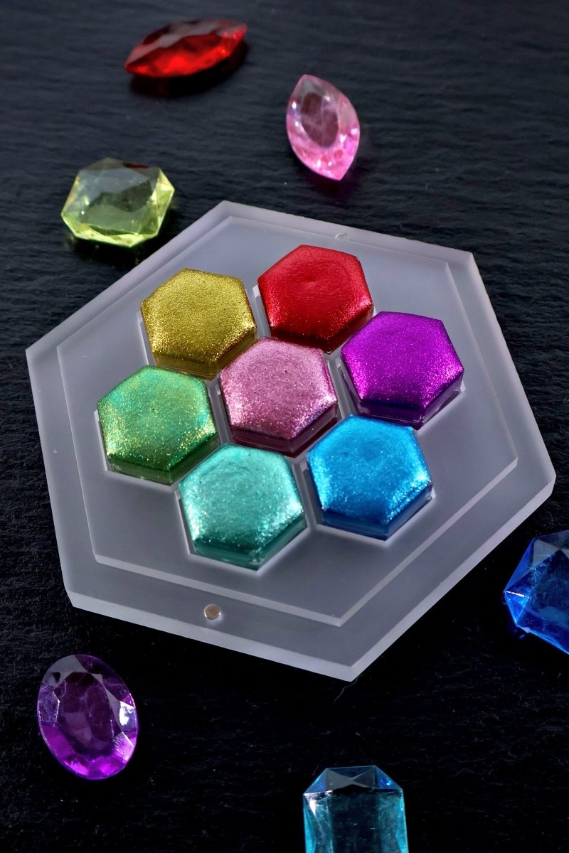Kit Radiant Jewels Lisilinka com sete aquarelas metálicas