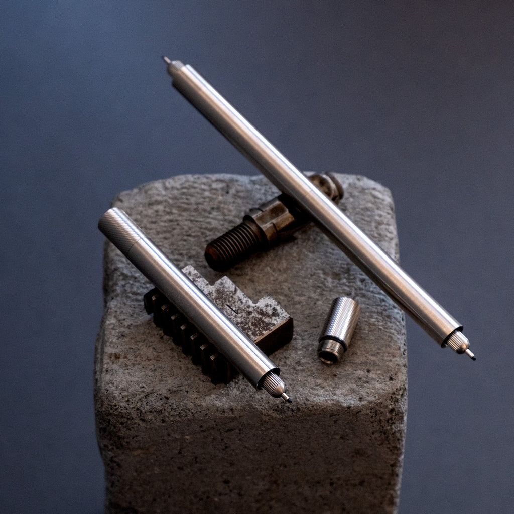 Tom’s Studio Lumos Stainless Steel — Caneta Recarregável — imagem 1