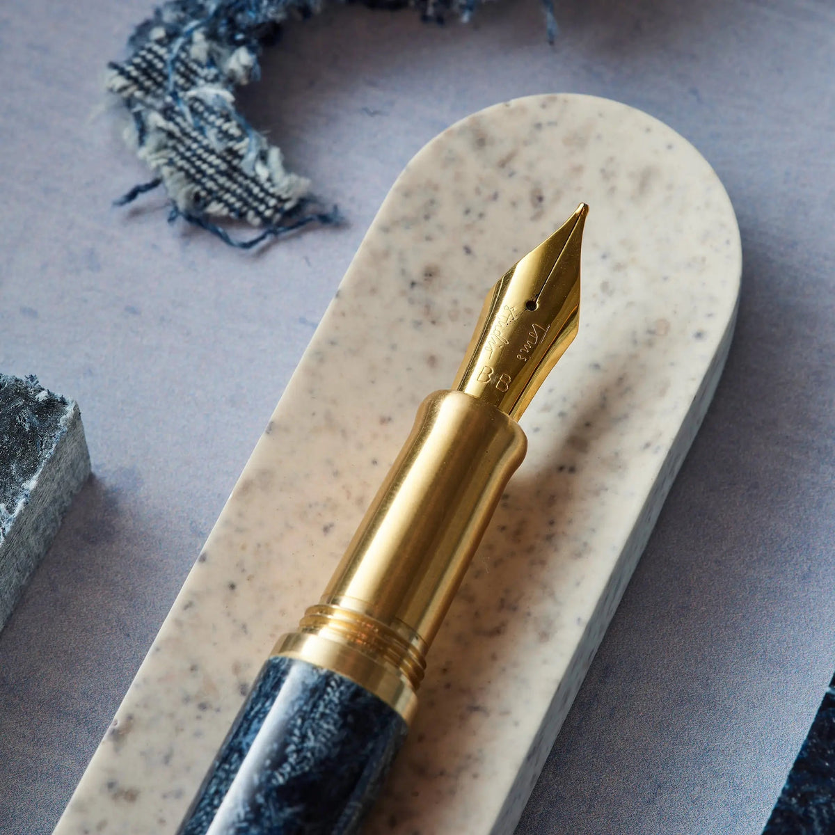Tom’s Studio Handmade Fabreco Blue Denim — Caneta Artesanal — imagem 3